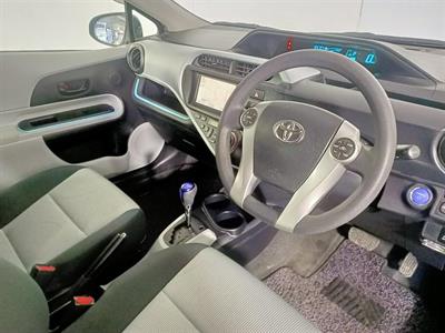 2012 Toyota Aqua Hybrid 