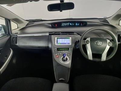 2013 Toyota Prius Hybrid 