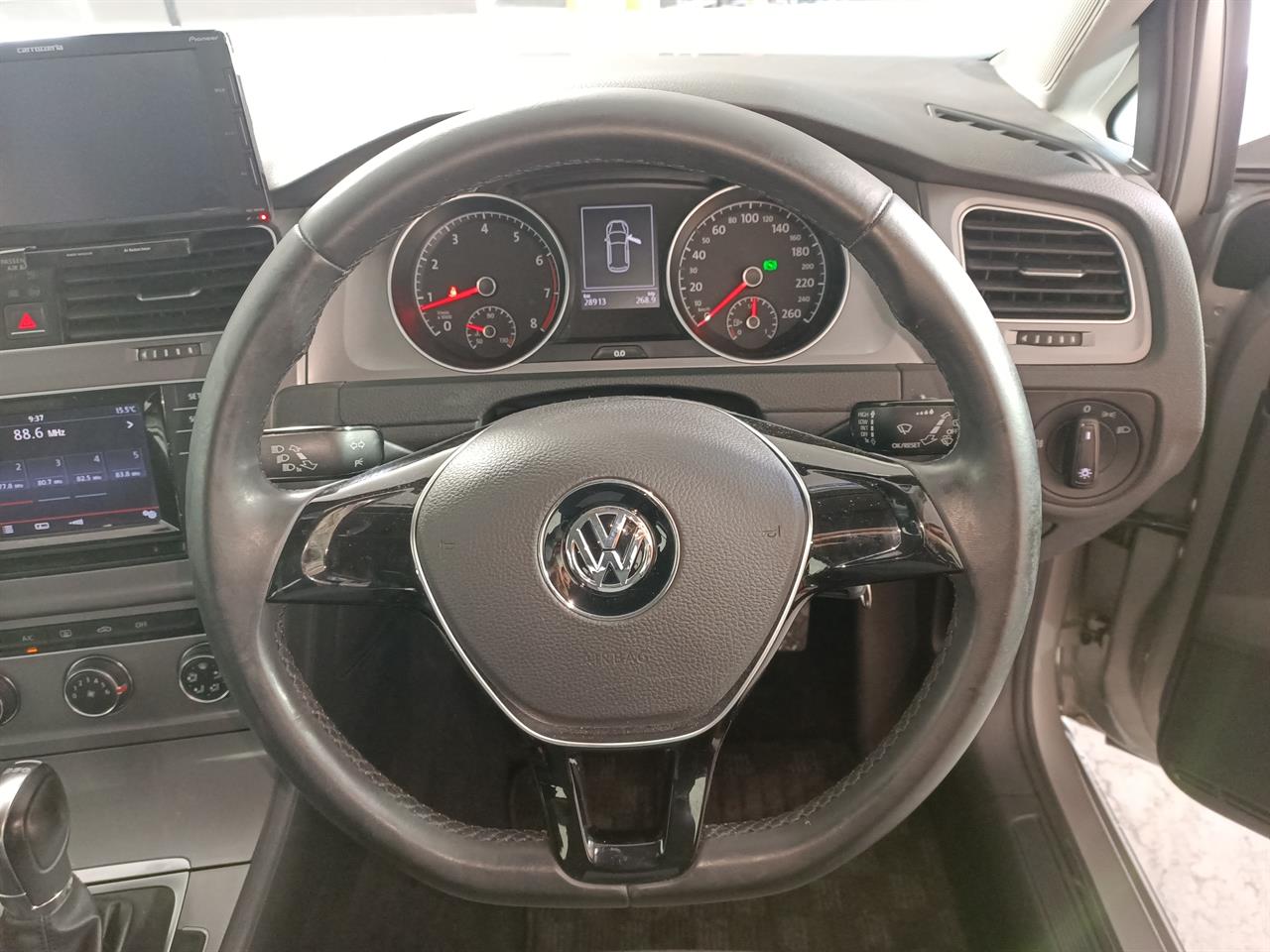 2013 Volkswagen Golf 