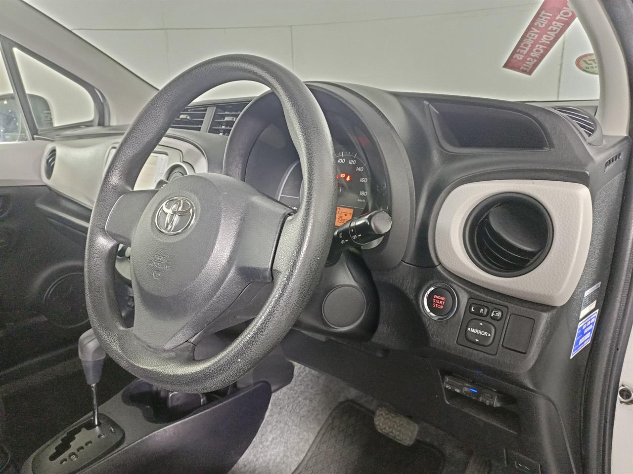 2012 Toyota Vitz 