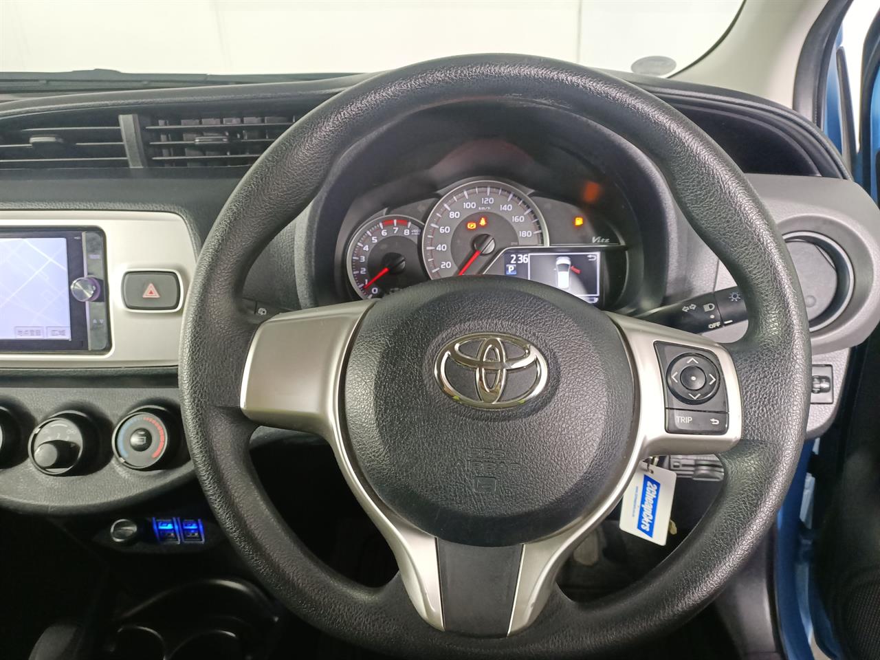 2014 Toyota Vitz 