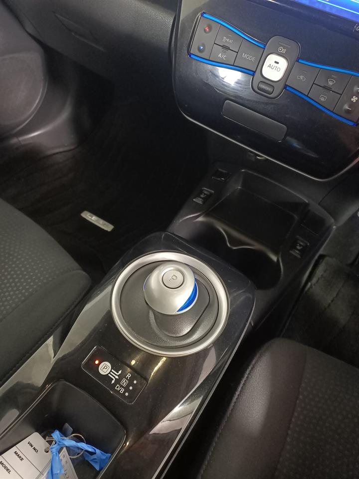 2015 Nissan Leaf 
