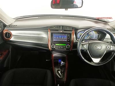 2014 Toyota Corolla Fielder Hybrid 
