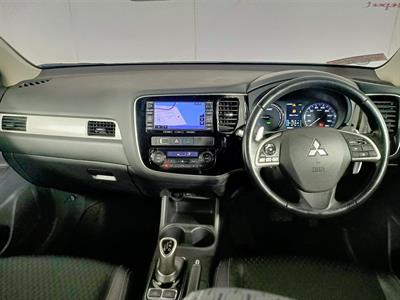 2013 Mitsubishi Outlander PHEV 