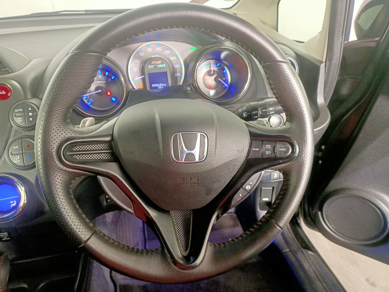 2013 Honda Fit Jazz Hybrid RS 