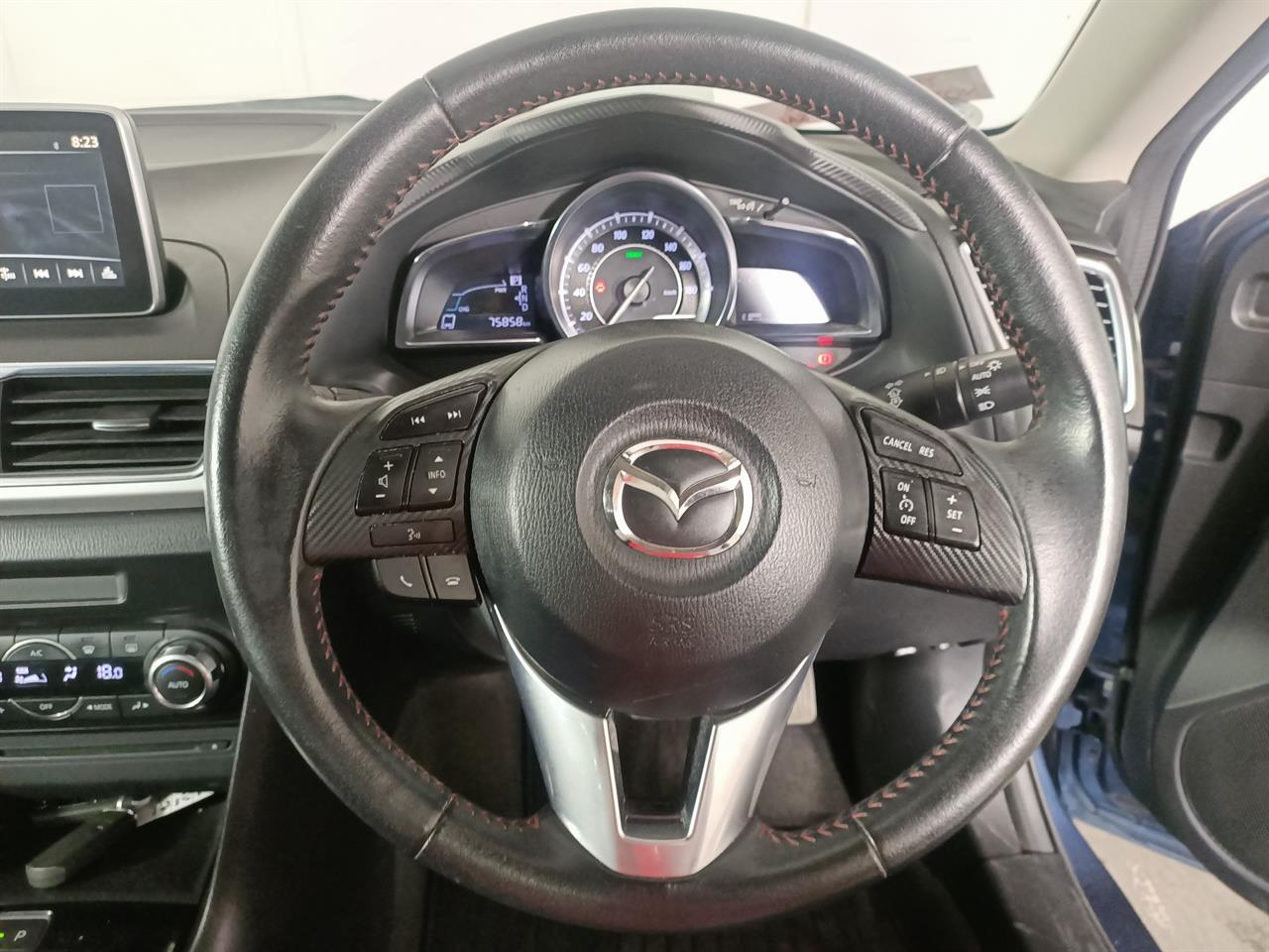 2014 Mazda Axela 3 Hybrid 